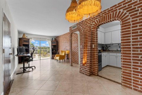 Copropriété à vendre à Doral, Floride: 2 chambres, 98.57 m2 № 2034089 - photo 6