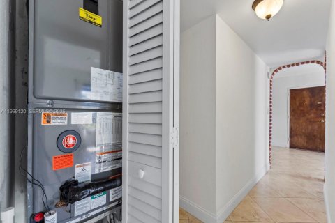 Copropriété à vendre à Doral, Floride: 2 chambres, 98.57 m2 № 2034089 - photo 22