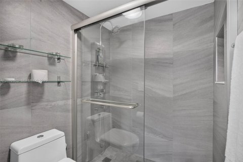 Condo in Pompano Beach, Florida, 3 bedrooms  № 2394962 - photo 30