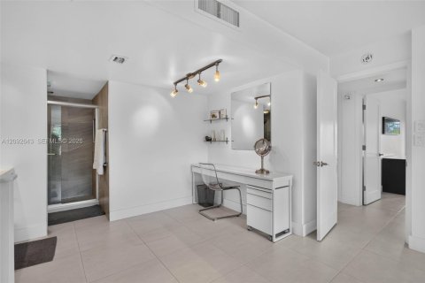 Condo in Pompano Beach, Florida, 3 bedrooms  № 2394962 - photo 29