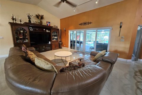 Villa ou maison à louer à Coral Springs, Floride: 4 chambres, 252.88 m2 № 2179659 - photo 21