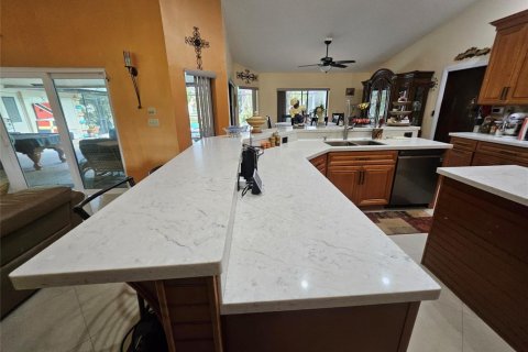 Villa ou maison à Coral Springs, Floride 4 chambres, 252.88 m2 № 2179659