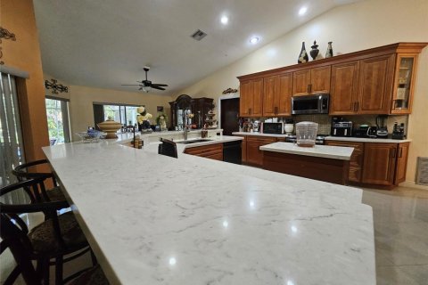 Villa ou maison à louer à Coral Springs, Floride: 4 chambres, 252.88 m2 № 2179659 - photo 24