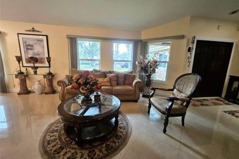 Villa ou maison à louer à Coral Springs, Floride: 4 chambres, 252.88 m2 № 2179659 - photo 14