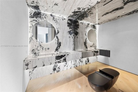 Casa en venta en Miami Beach, Florida, 6 dormitorios, 491.64 m2 № 2027750 - foto 26