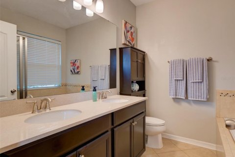 Condo in Windermere, Florida, 3 bedrooms № 2199350 - photo 28