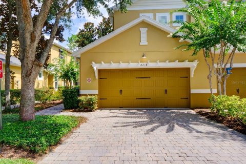Condominio en Windermere, Florida, 3 dormitorios № 2199350