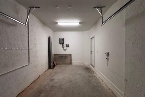 Adosado en alquiler en Homestead, Florida, 4 dormitorios, 175.31 m2 № 2026358 - foto 11