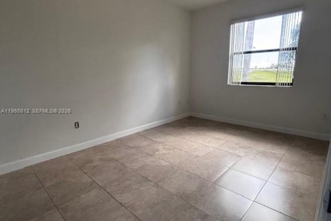 Adosado en alquiler en Homestead, Florida, 4 dormitorios, 175.31 m2 № 2026358 - foto 29