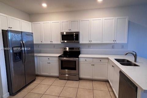 Adosado en alquiler en Homestead, Florida, 4 dormitorios, 175.31 m2 № 2026358 - foto 8