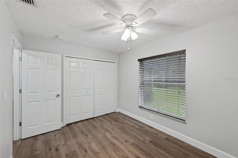 House in Cocoa, Florida 3 bedrooms, 112.6 sq.m. № 2284463 - photo 18