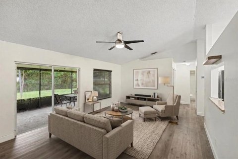 House in Cocoa, Florida 3 bedrooms, 112.6 sq.m. № 2284463 - photo 7