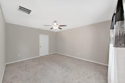 House in Hudson, Florida 5 bedrooms, 221.94 sq.m. № 1911688 - photo 21