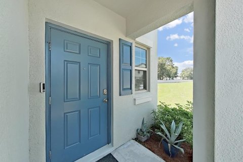House in Hudson, Florida 5 bedrooms, 221.94 sq.m. № 1911688 - photo 2