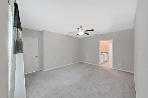 House in Hudson, Florida 5 bedrooms, 221.94 sq.m. № 1911688 - photo 23
