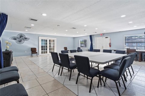 Propiedad comercial en venta en Tampa, Florida, 285.58 m2 № 1718035 - foto 15