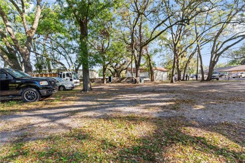 Propiedad comercial en venta en Tampa, Florida, 285.58 m2 № 1718035 - foto 6