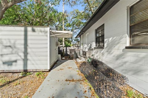 Propiedad comercial en venta en Tampa, Florida, 285.58 m2 № 1718035 - foto 24