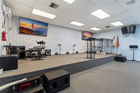 Propiedad comercial en venta en Tampa, Florida, 285.58 m2 № 1718035 - foto 22