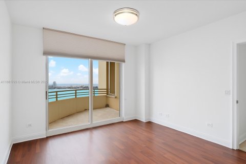 Снять в аренду кондоминиум в Майами, Флорида 2 спальни, 121.7м2, № 1924731 - фото 14