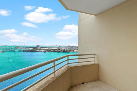 Снять в аренду кондоминиум в Майами, Флорида 2 спальни, 121.7м2, № 1924731 - фото 6