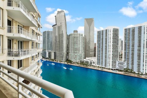 Снять в аренду кондоминиум в Майами, Флорида 2 спальни, 121.7м2, № 1924731 - фото 8