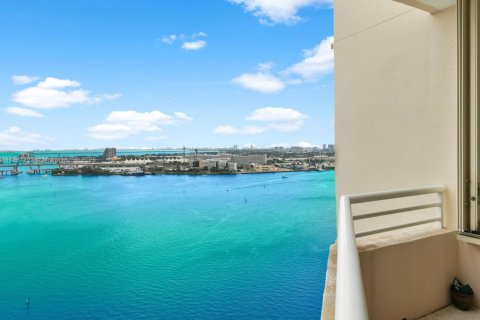 Снять в аренду кондоминиум в Майами, Флорида 2 спальни, 121.7м2, № 1924731 - фото 5