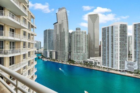 Снять в аренду кондоминиум в Майами, Флорида 2 спальни, 121.7м2, № 1924731 - фото 2
