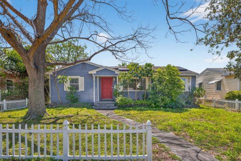 Villa ou maison à Saint Petersburg, Floride 3 chambres, 90.67 m2 № 2102023