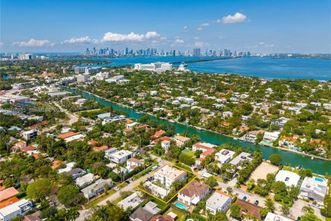 Condo in Miami Beach, Florida, 3 bedrooms  № 2075254 - photo 28