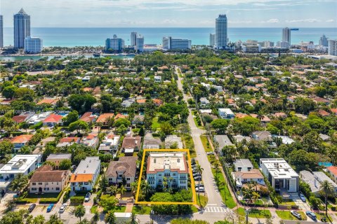 Condo in Miami Beach, Florida, 3 bedrooms  № 2075254 - photo 29