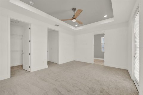 Townhouse in Celebration, Florida 3 bedrooms, 164.9 sq.m. № 1824881 - photo 23