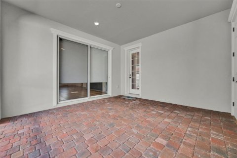 Townhouse in Celebration, Florida 3 bedrooms, 164.9 sq.m. № 1824881 - photo 29
