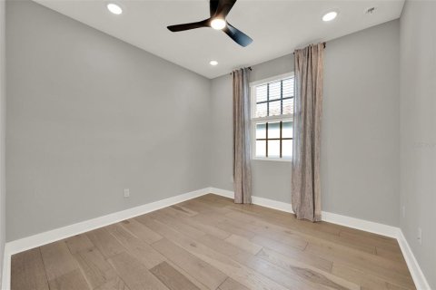 Townhouse in Celebration, Florida 3 bedrooms, 164.9 sq.m. № 1824881 - photo 16