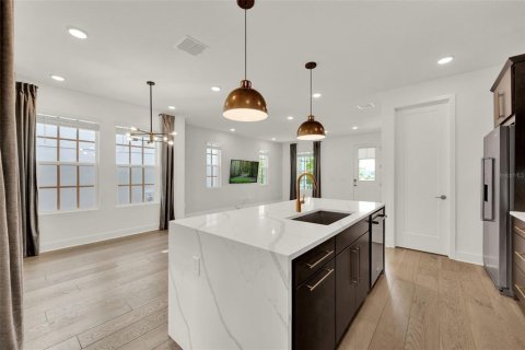 Townhouse in Celebration, Florida 3 bedrooms, 164.9 sq.m. № 1824881 - photo 9