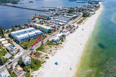 Condo in Bradenton Beach, Florida, 2 bedrooms  № 2097673 - photo 3