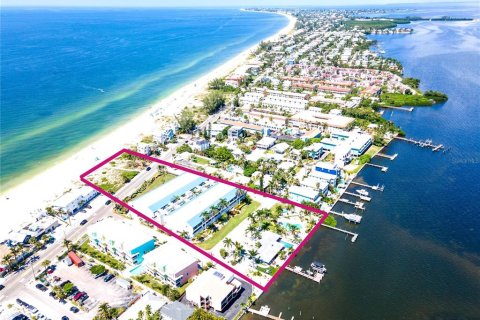 Condo in Bradenton Beach, Florida, 2 bedrooms  № 2097673