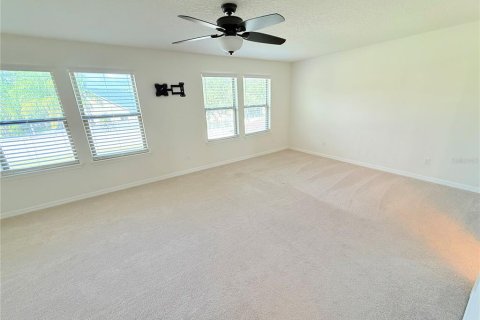 Villa ou maison à louer à Oviedo, Floride: 4 chambres, 269.23 m2 № 2425948 - photo 25