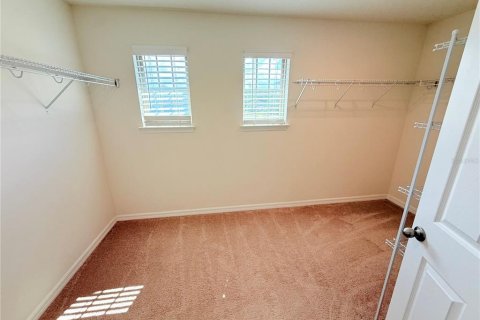 Villa ou maison à louer à Oviedo, Floride: 4 chambres, 269.23 m2 № 2425948 - photo 29
