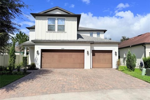 Villa ou maison à Oviedo, Floride 4 chambres, 269.23 m2 № 2425948