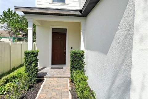 Villa ou maison à louer à Oviedo, Floride: 4 chambres, 269.23 m2 № 2425948 - photo 3