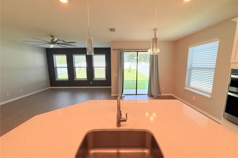 Villa ou maison à louer à Oviedo, Floride: 4 chambres, 269.23 m2 № 2425948 - photo 11