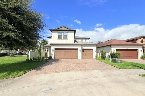 Villa ou maison à louer à Oviedo, Floride: 4 chambres, 269.23 m2 № 2425948 - photo 2