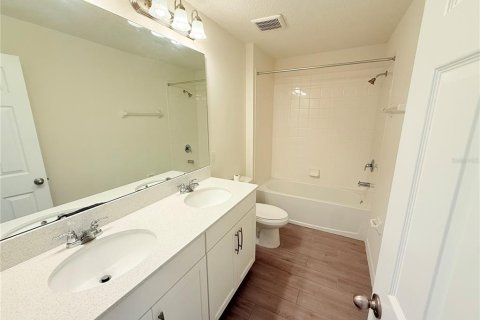 Villa ou maison à louer à Oviedo, Floride: 4 chambres, 269.23 m2 № 2425948 - photo 22