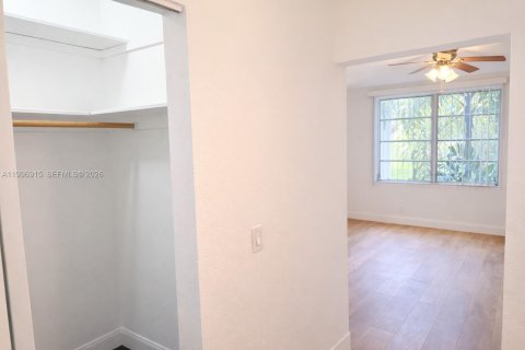 Снять в аренду кондоминиум в Плантация, Флорида 1 спальня, 73.39м2, № 2058561 - фото 7