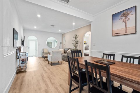 Villa ou maison à louer à Hollywood, Floride: 2 chambres, 105.63 m2 № 1944630 - photo 20