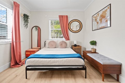 Villa ou maison à louer à Hollywood, Floride: 2 chambres, 105.63 m2 № 1944630 - photo 7