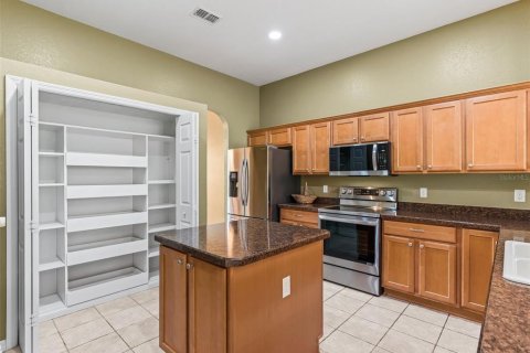 House in Summerfield, Florida 3 bedrooms, 167.5 sq.m. № 2413502 - photo 11