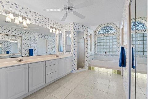 House in Palm Coast, Florida 4 bedrooms, 204.38 sq.m. № 1900011 - photo 22