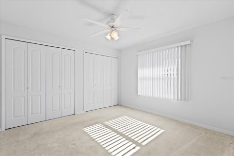 House in Palm Coast, Florida 4 bedrooms, 204.38 sq.m. № 1900011 - photo 28